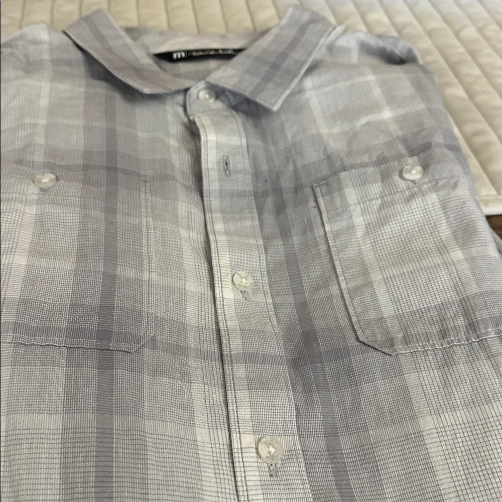 Men's Travis Mathew Long sleeve shirt